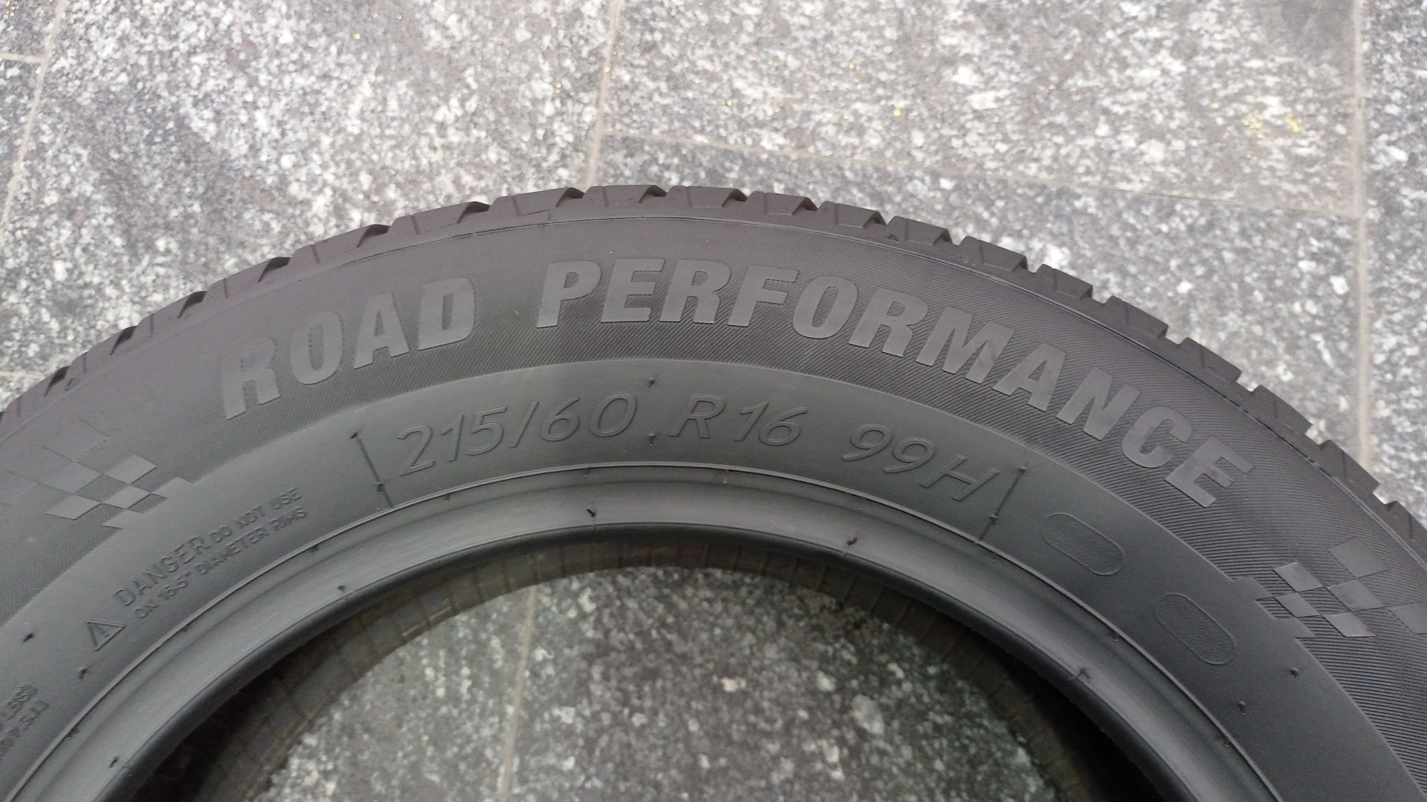 Літні шини 215/60/R16 Kormoran Road  Performance