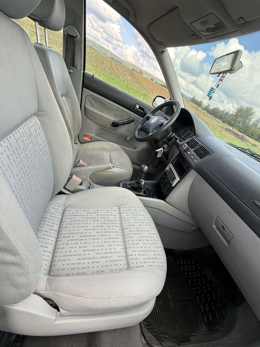 Volkswagen Golf 4 1.4B+LPG 75km 2002r