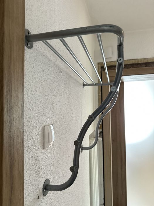 Wieszak ścienny metalowy Ikea Logga