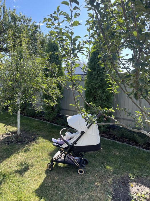 Прогулянкова коляска Cybex Coya White Rose Gold