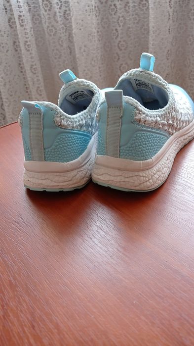 Продам слипончики