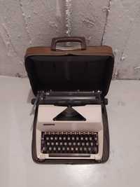 Maszyna do pisania walizkowa Vintage retro Łucznik 1301