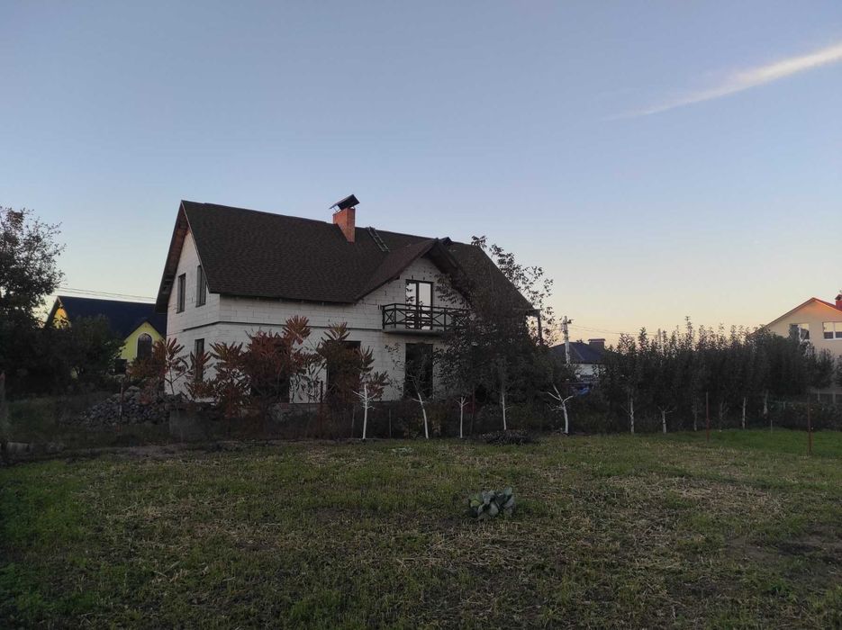 Будинок в Пирогово. 5 кімнат, 2 поверхи, всі комунікації, прописка.