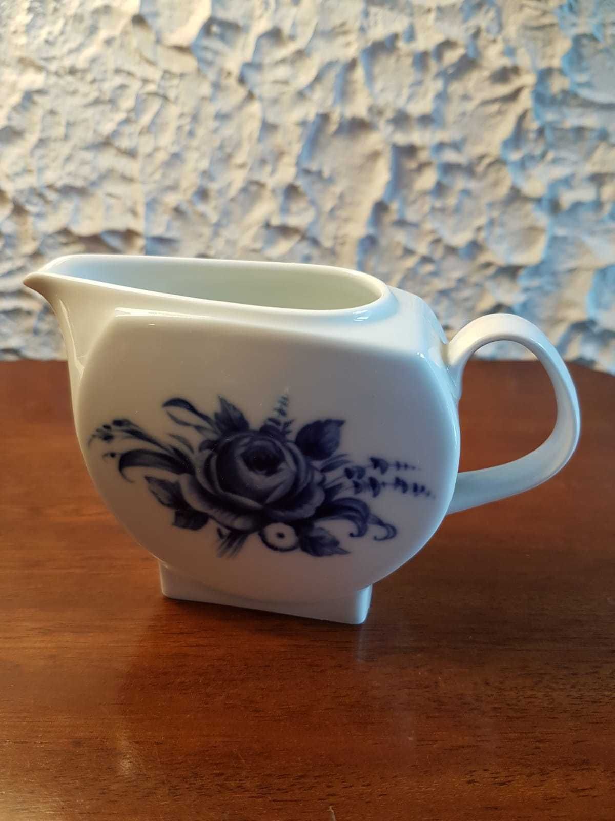 Porcelanowy mlecznik Melitta Germany kobalt