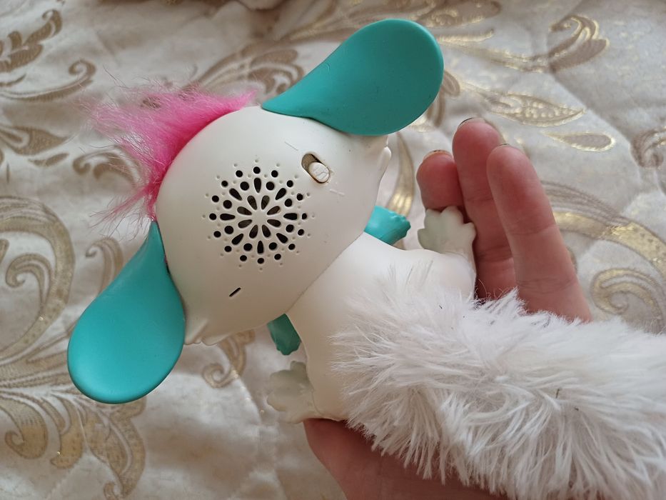 Чудесная интерактивная игрушка Lil Gleemerz Mattel