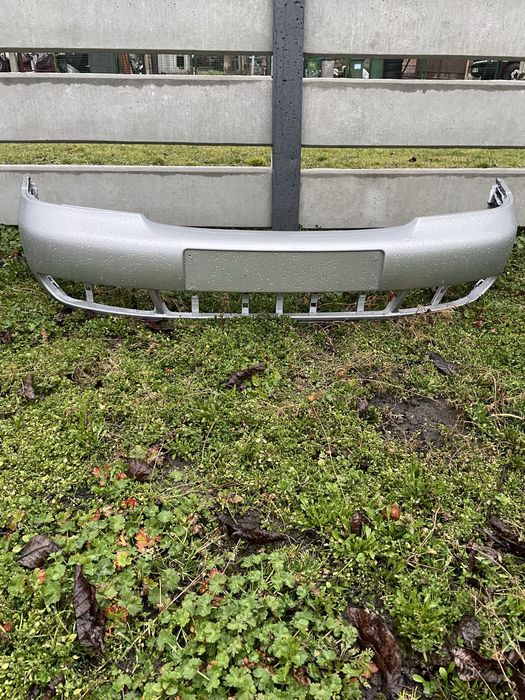 Zderzak audi a4 b5 przed lift Ly7w