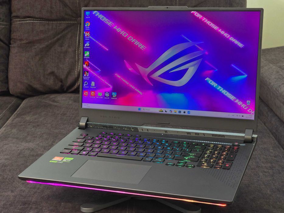 ASUS ROG Strix G17 (17" IPS 240Hz/ 7945HX/ 32DDR5/ 1Tb NVMe/ RTX4070)