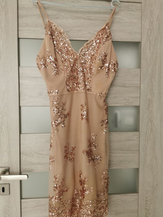 Piękna sukienka idealna na karnawał