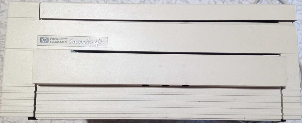 Продам Чёрно-Белый Лазерный Принтер HP LazerJet 4L