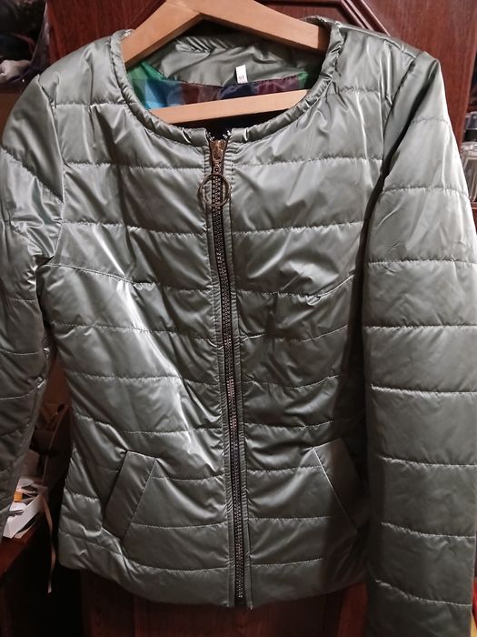 Продам новую куртку