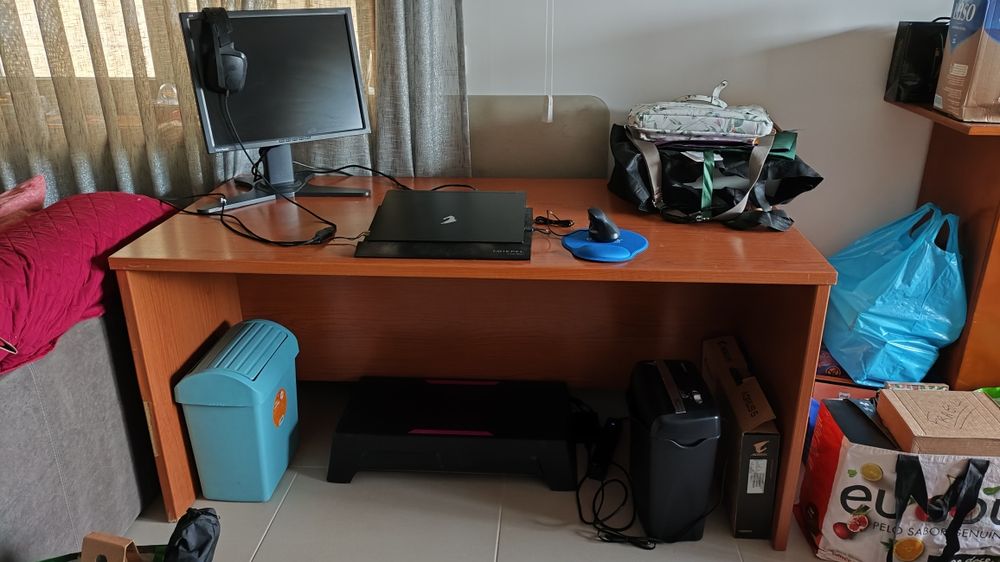 Secretária 160x75 cm