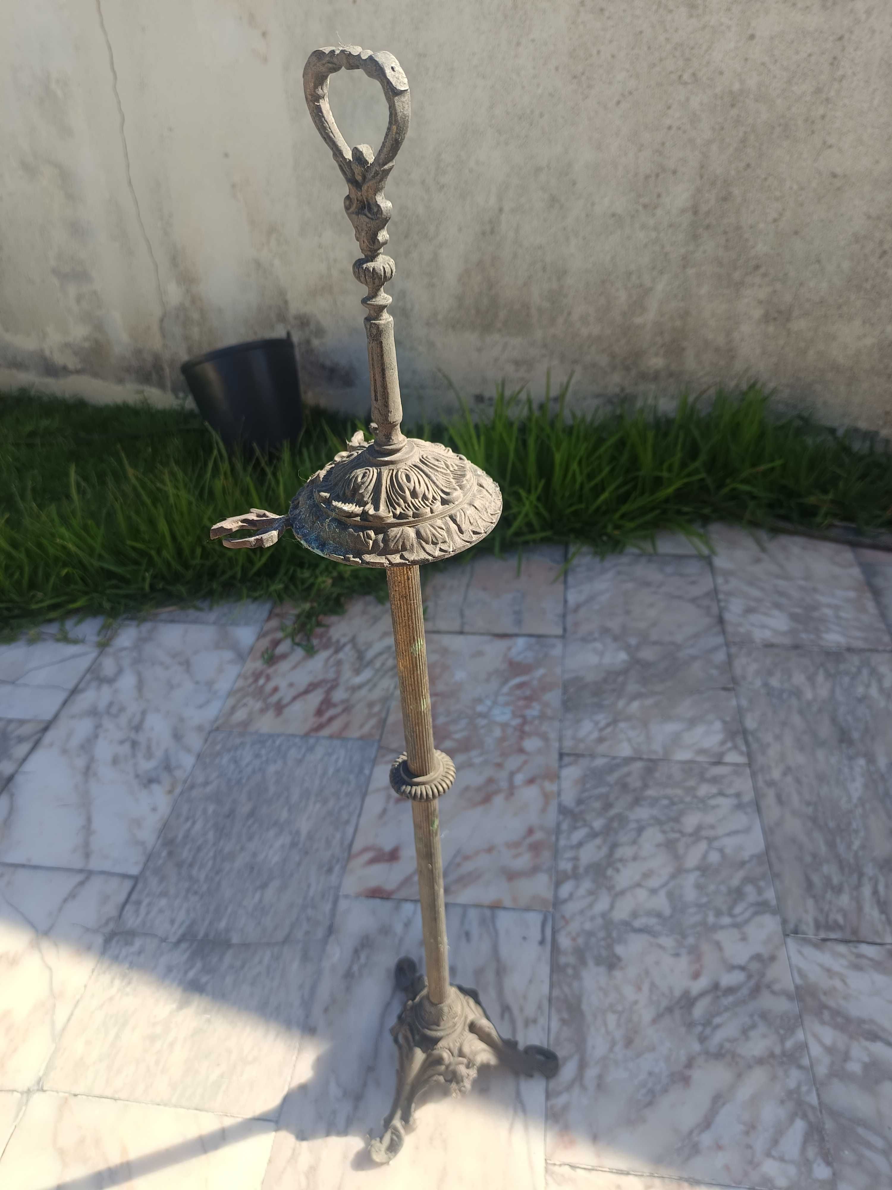 Suporte em Cobre para vassoura de Lareira