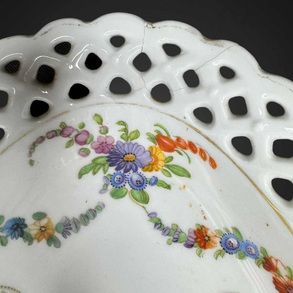 Porcelanowa patera Bavaria Schumann Koszyk ażurowy kwiaty b231213