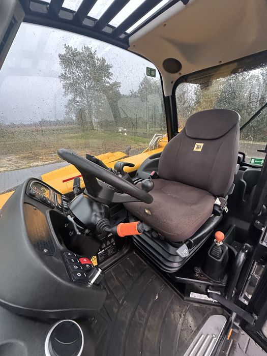 Ładowarka teleskopowa JCB 560 - 80  AgriSuper