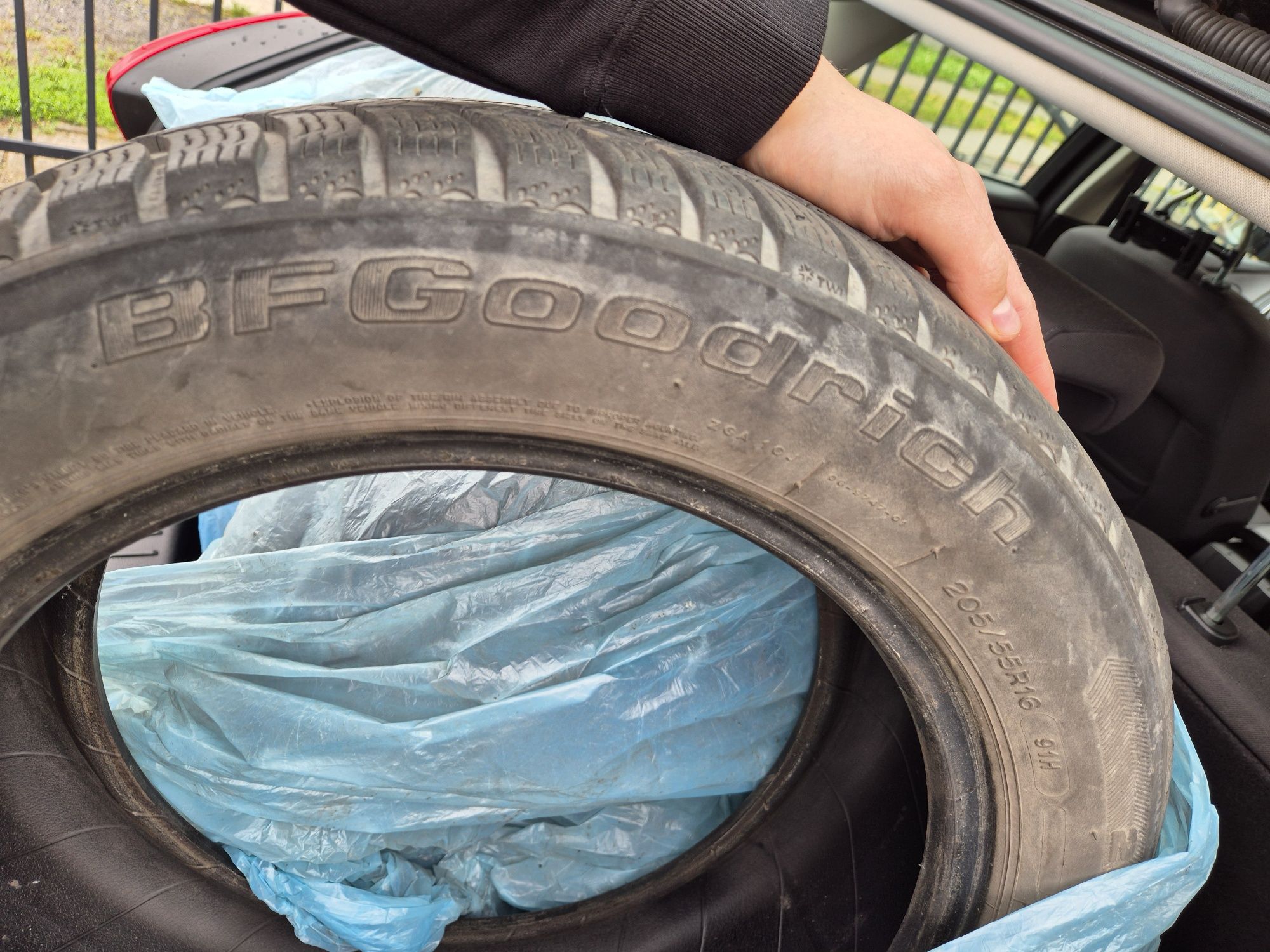 Opony zimowe 205/55 R 16 BFGoodrich