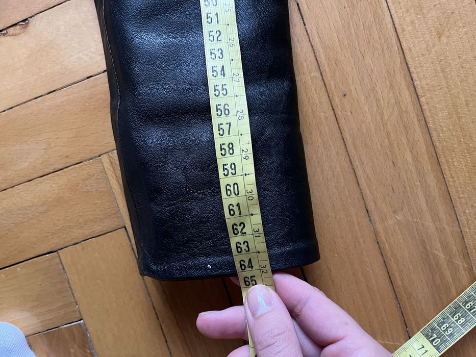 Жіноча куртка з натуральноі шкіри