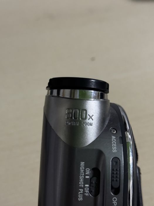 Видеокамера Sony DCR-DVD305 Как новая!