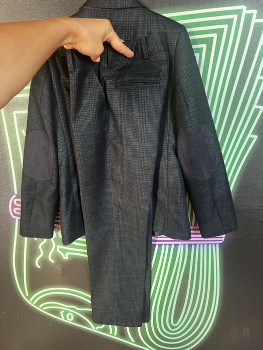 Фабричний костюм Vels