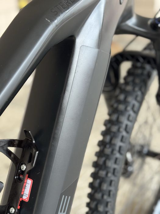 BICICLETA ELETRICA CUBE STEREO HYBRID 140 HPC RACE