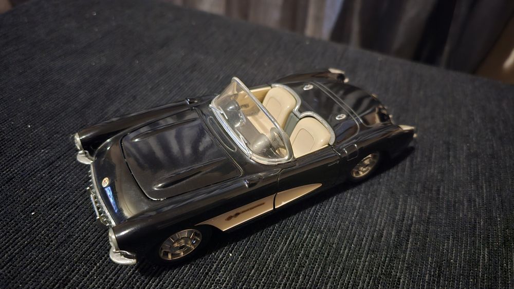 Miniatura Chevrolet 1/24