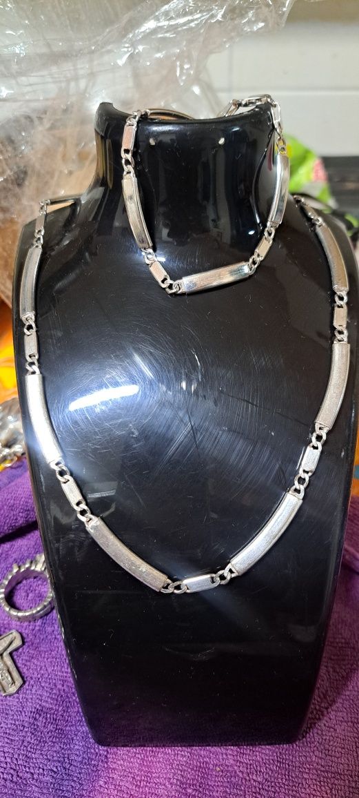 Conjunto em prata contrastada.pulseira e fio.