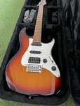 Guitarra NOVA Larry Carlton S7 + Gator Case semi-rígido
