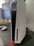 PlayStation 5 com entrada para CD