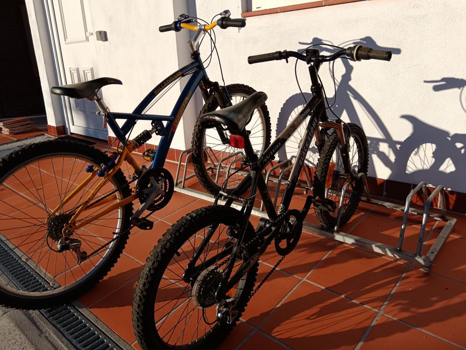 2 bicicletas crianca/jovem