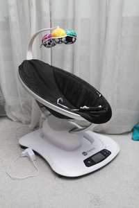 Крісло-гойдалка 4Moms 4.0 Детский укачивающий центр MamaRoo чорний