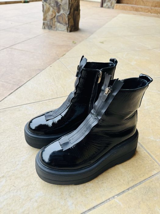 Черевики лакові зимові натуральна шкіра чоботи