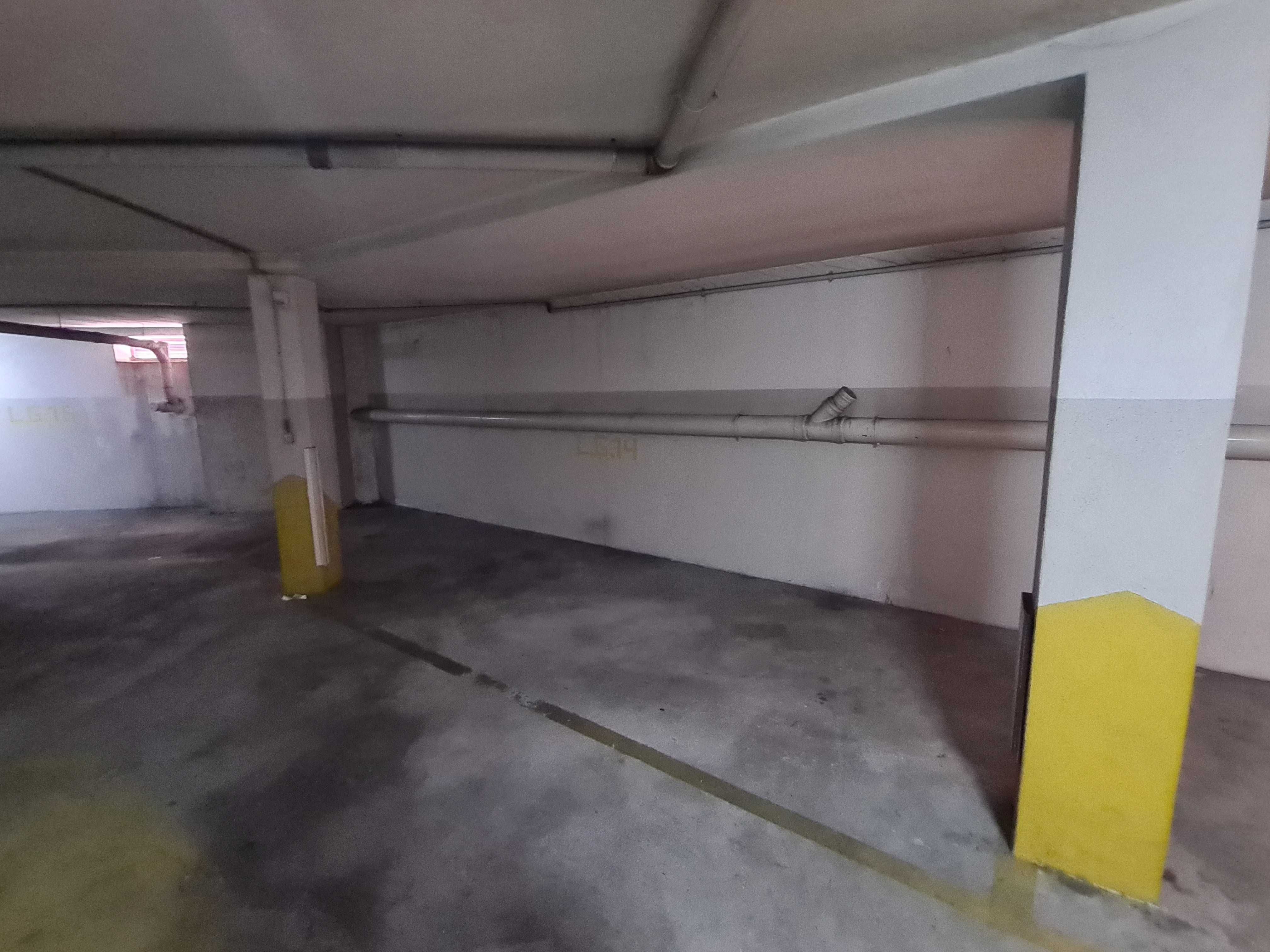 Lugar de Garagem à venda Vila Nova de Gaia