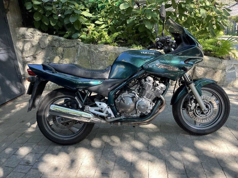 Yamaha XJ600S Diversion
