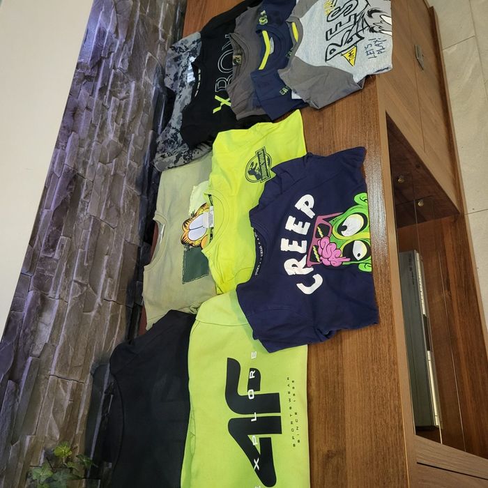 Sprzedam ubrania, kurki, buty czapki dla chłopca rozm. 128-134cm