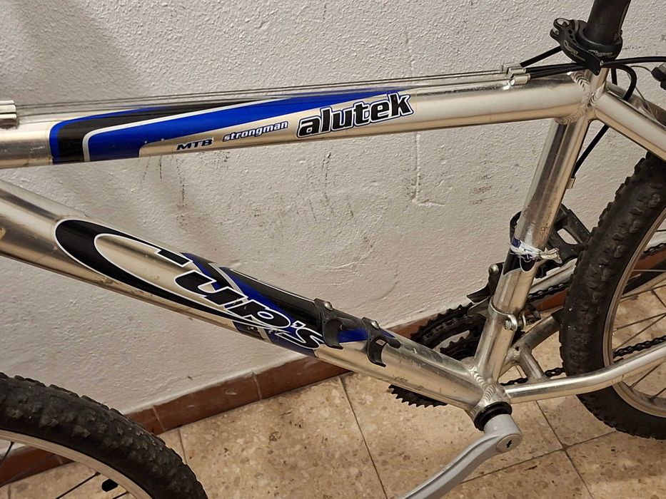 Suspensão , alumínio, travão disco, tamanho M, 21 mudanças shimano