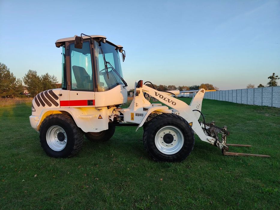 Volvo L30B PRO  ładowarka kołowa przegubowa 4x4 krokodyl widły super stan! sprowadzona