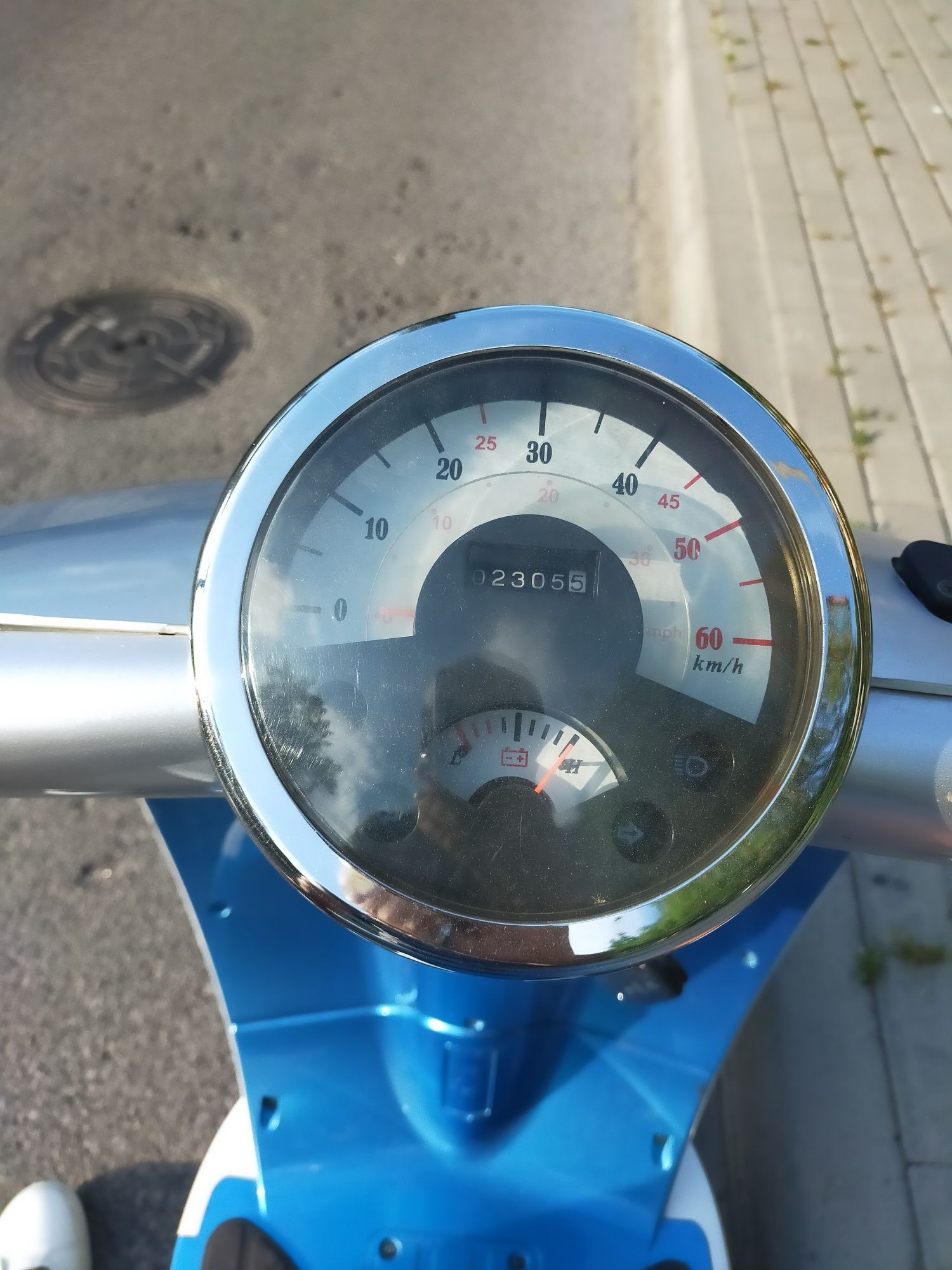 Zipp 100 % skuter elektryczny