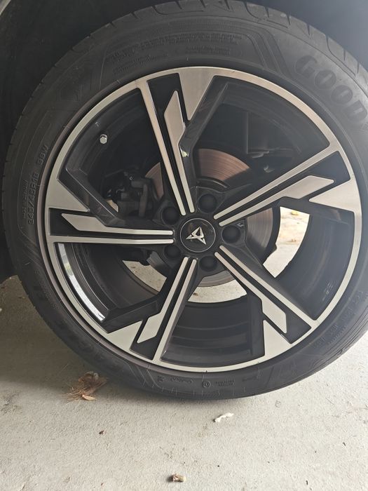Komplet kół , opona i felga aluminiowa
