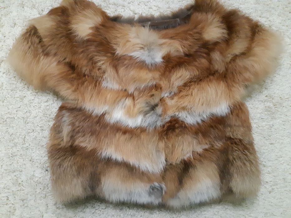 Меховой жилет из лисицы