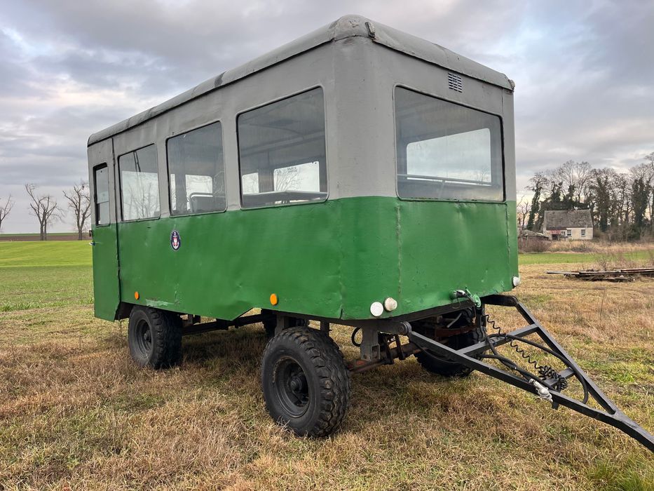 Przyczepa Bonanza OPC 1 do przewozu osób