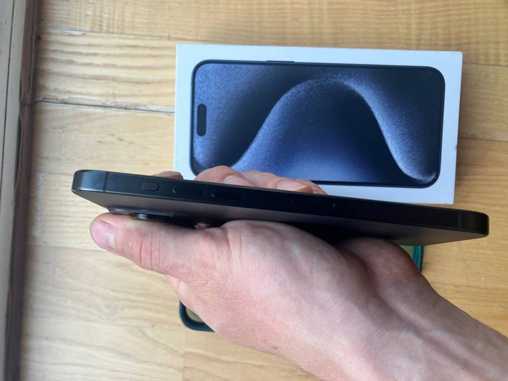 iPhone 15 Pro Max black titanium 256 GB