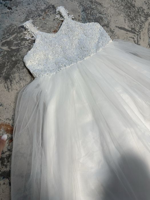 Біла сукня, нова з біркою