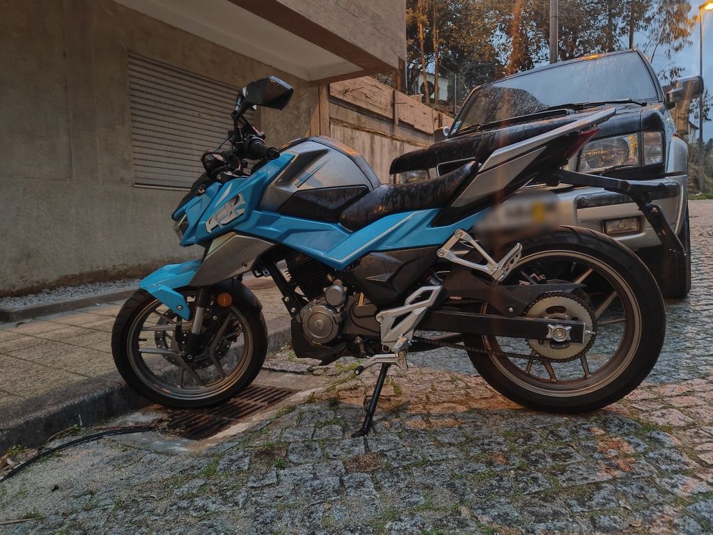 Moto 125 FKMotor StreetFighter