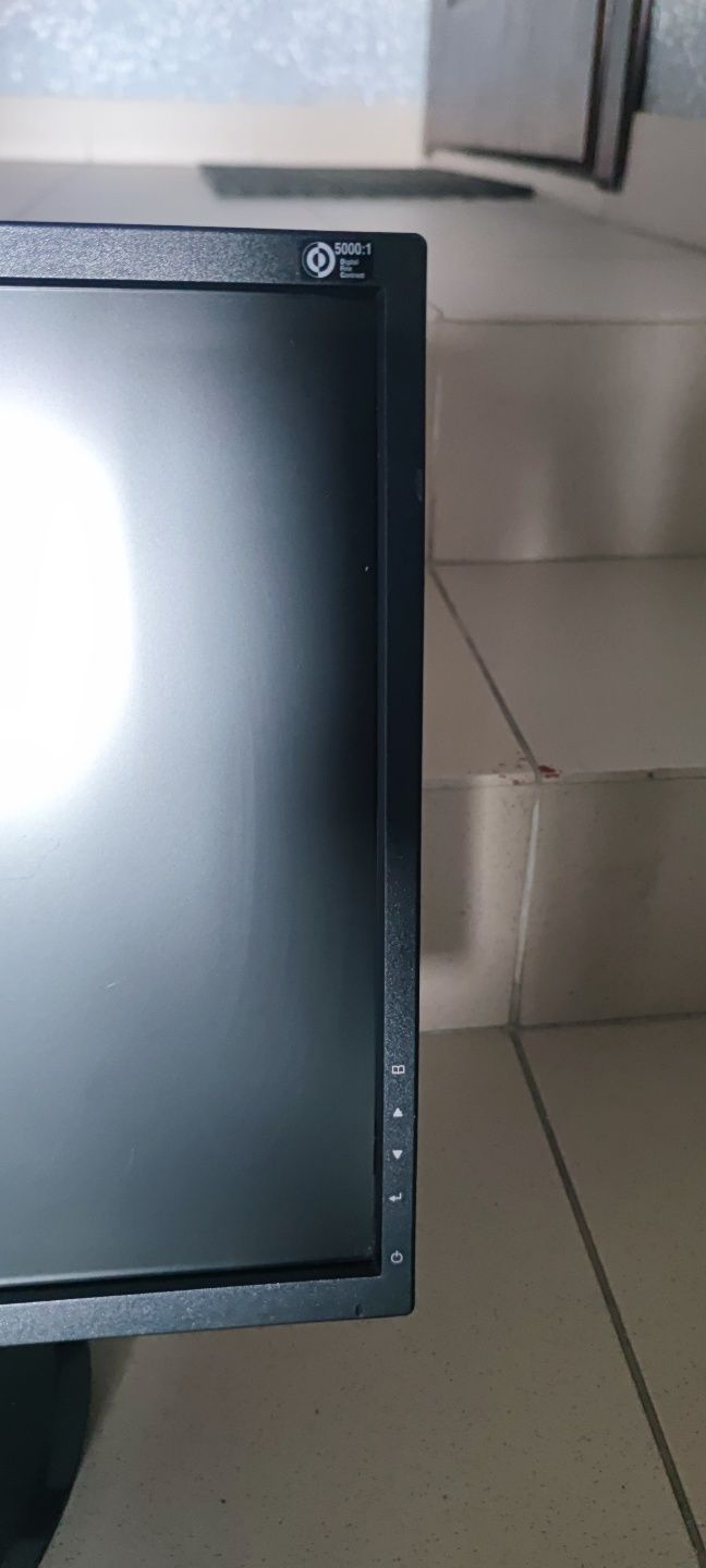 Монітор LG Flatron L194WT- BF