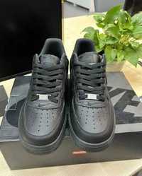 Nike Air Force 1 Low Supreme Black 43