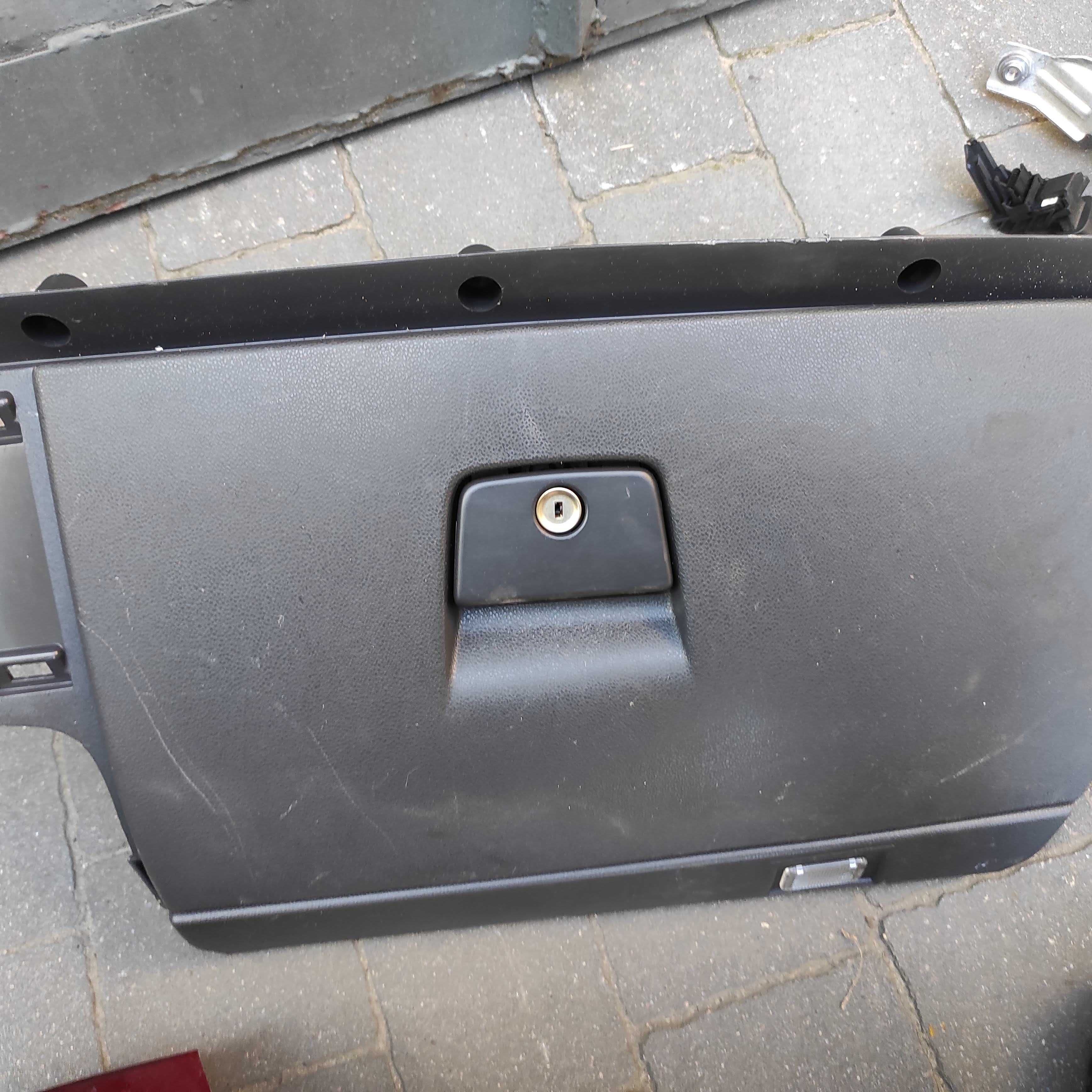 Schowek Pasażera Volvo V50 S40