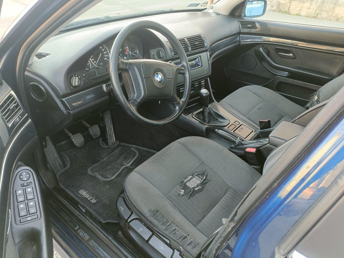 Ładne BMW E39 520 do jazdy z ważnymi opłatami