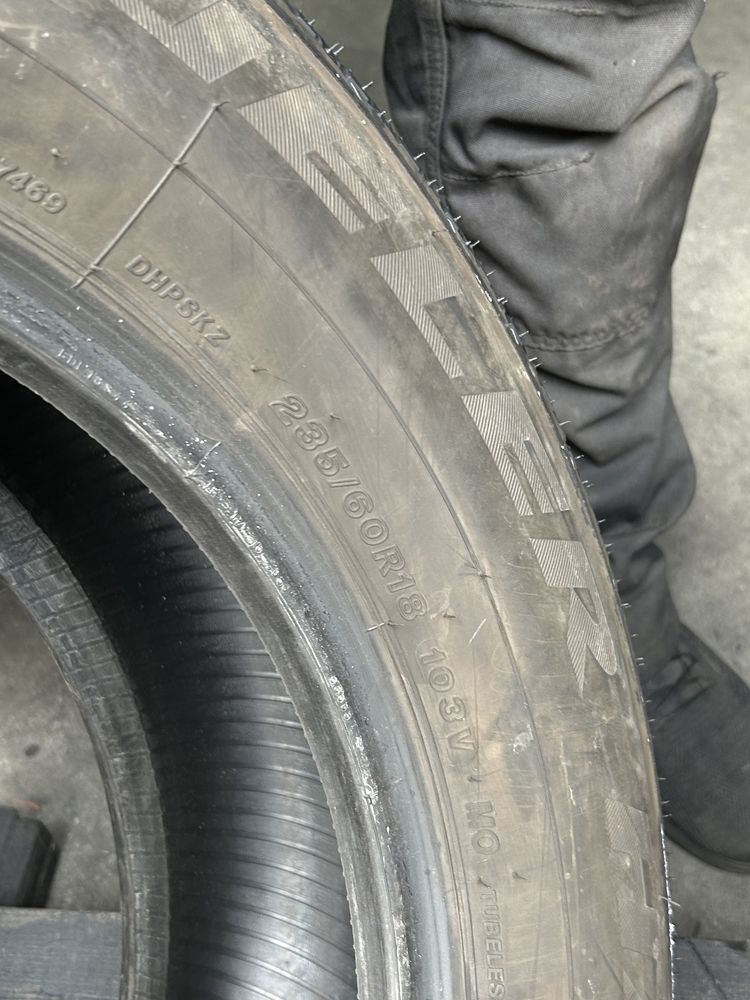 Шины летние 2шт 235/60/R18 Bridgestone Dueler H/T