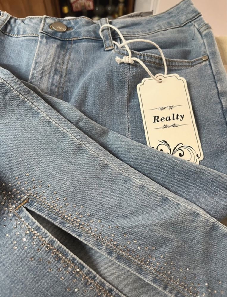 Jeans novos tamanho XL com elastano