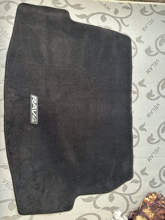 Продам килим в багажник TOYOTA RAV4, 2019р. США