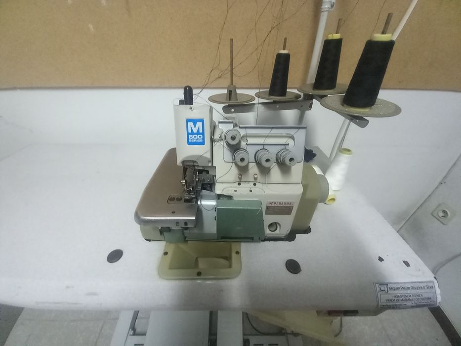 Maquina de corte e cose